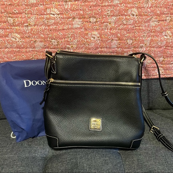 Dooney & Bourke Bags Dooney Bourke Black Leather Crossbody With Gold Hardware Poshmark